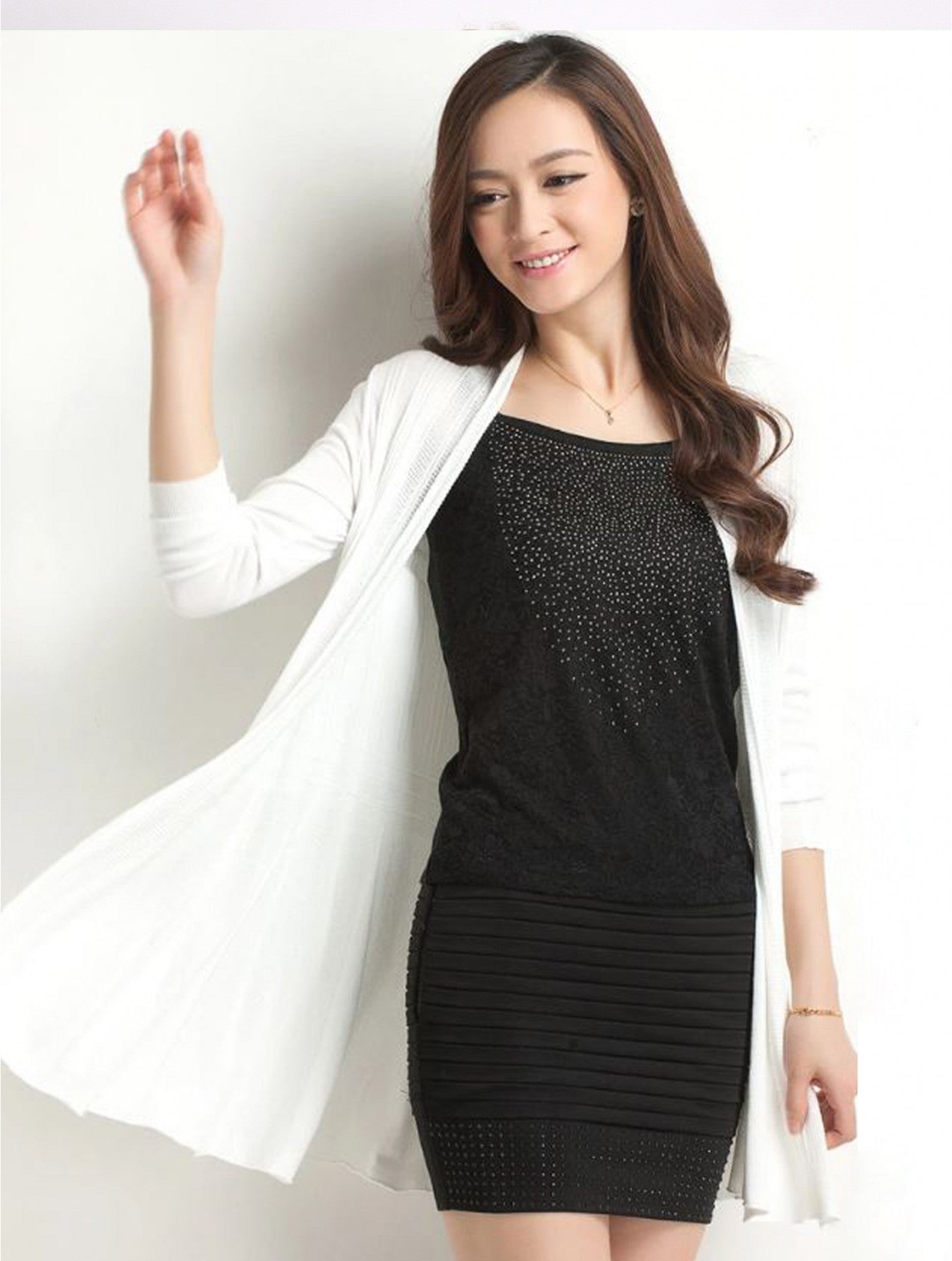 WHITE COTTON CARDIGAN WITH EMBROIDERED DESIGN