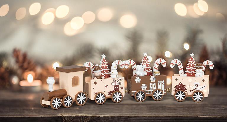 LARGE TRAIN SET WITH TOYS & CANDY