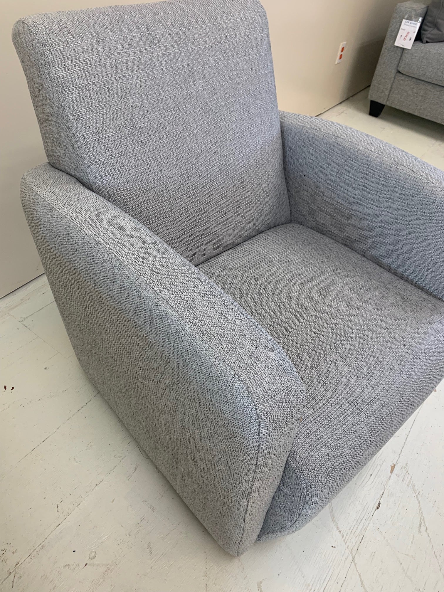 B0102 SWIVEL GLIDER CHAIR